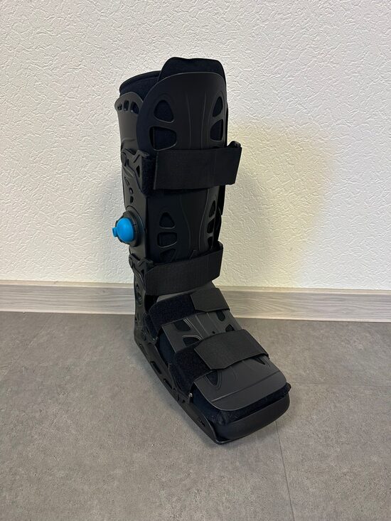 Mazlietota Kājas garā ortoze zābaks PRO-WALKER L (44-46,5)