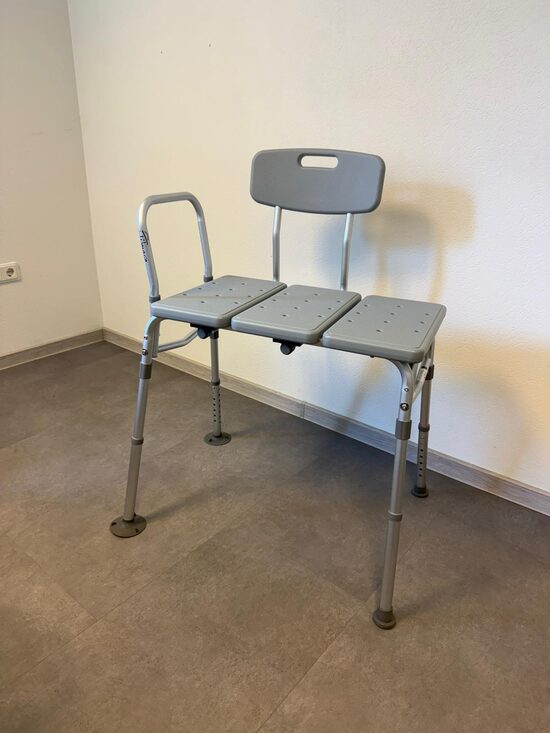 Mazlietots dušas, vannas sols BATHTIM