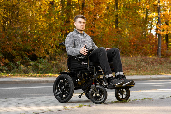 Elektriskais ratiņkrēsls POWE TIM ar pavadoņa vadības paneli